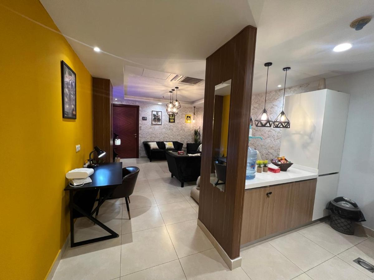 Sunset Luxury Gold Crest Mall Residency ラホール エクステリア 写真