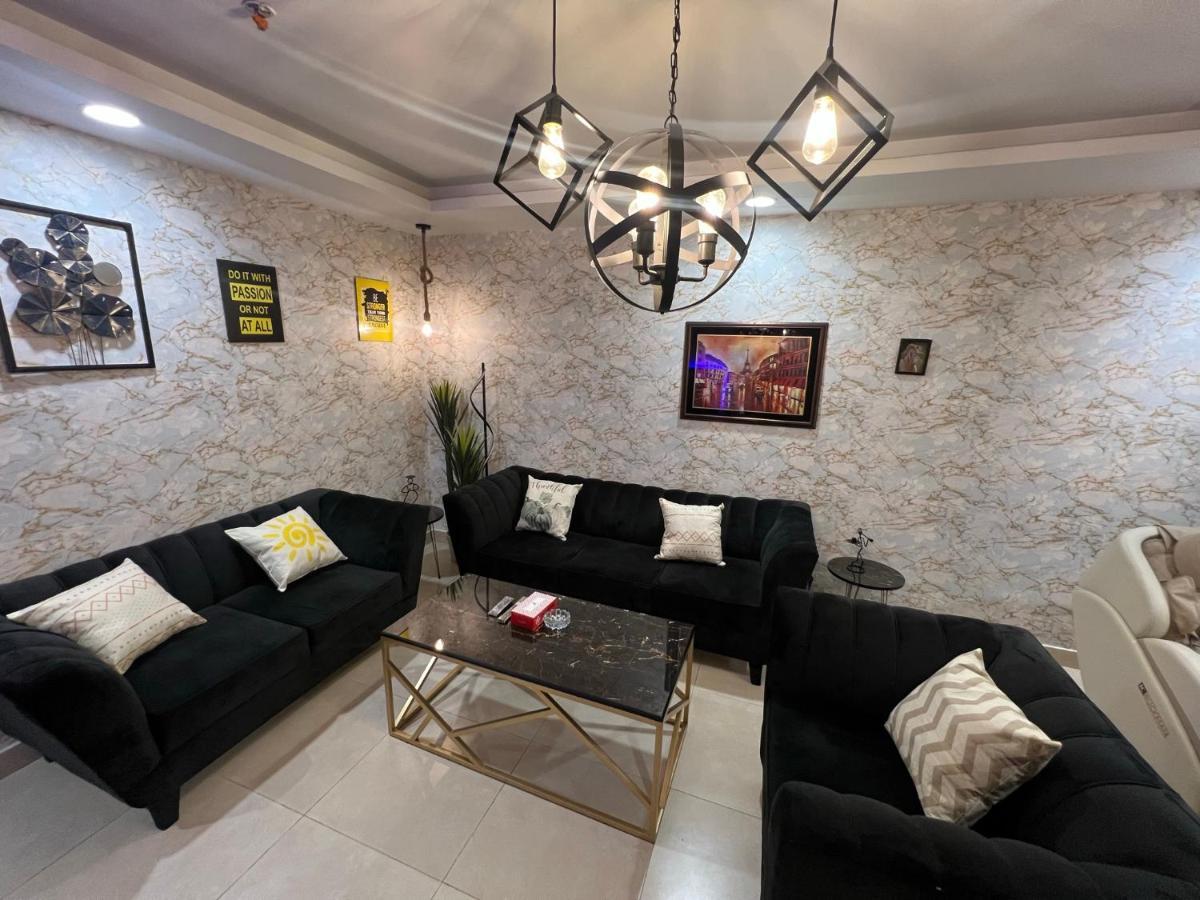 Sunset Luxury Gold Crest Mall Residency ラホール エクステリア 写真