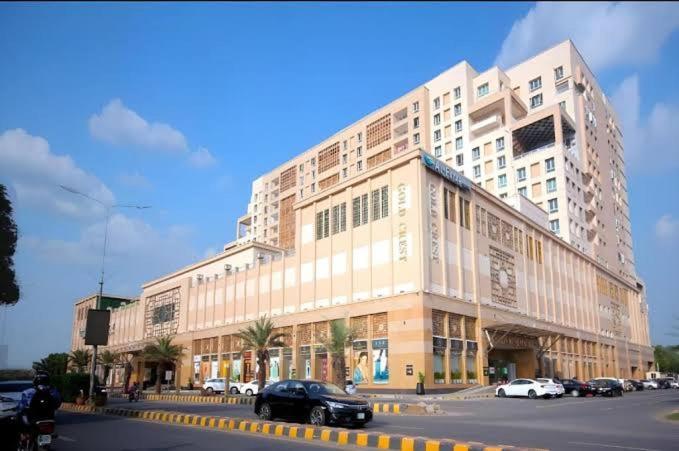 Sunset Luxury Gold Crest Mall Residency ラホール エクステリア 写真