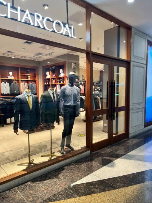 Sunset Luxury Gold Crest Mall Residency ラホール エクステリア 写真